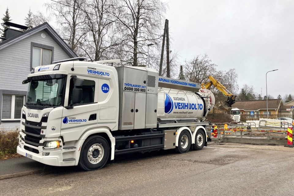 Runkovesijohtojen painekokeet