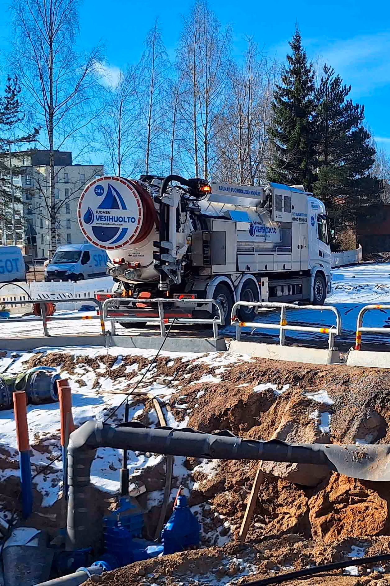 Vesiputki jäässä
